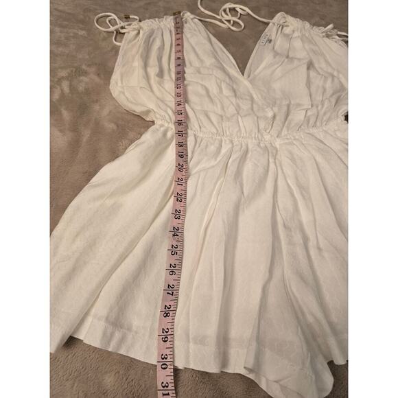 Hyfve White Romper Ruched Shoulders Tassel Ties Pockets Lined V-Neck Boho Chic M - Picture 7 of 13